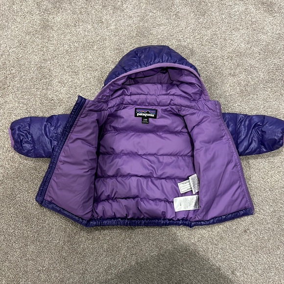 Patagonia Baby Hi-Loft Down Sweater Hoody - Picture 5 of 6